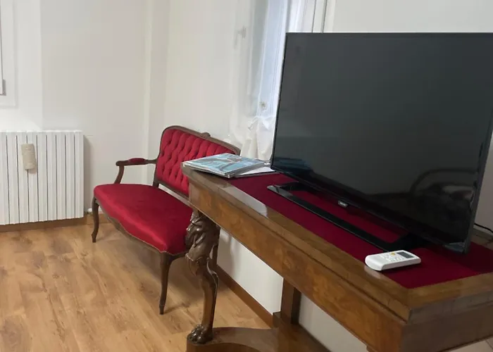 Elena Bed & Breakfast 3*